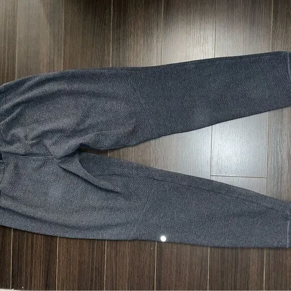 Lululemon At Ease Joggers/Sweatpants (Size S) - Picture 11 of 11